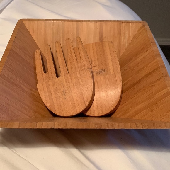 Pampered Chef Other - Bamboo salad bowl and serving spoon/fork